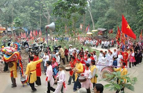 Ceremonial drums sound in Son Vi village - ảnh 1